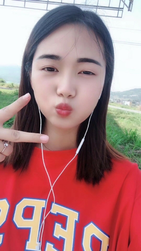 深拥必定温暖的第一张照片--常州相亲服务中心