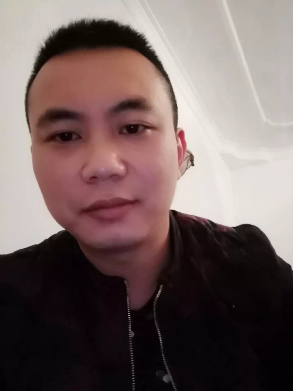 喜闻香气的第一张照片--常州相亲服务中心