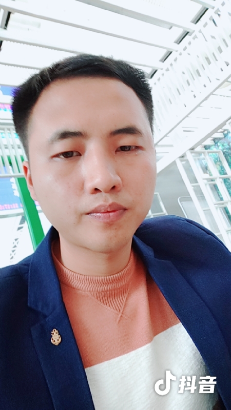 佳鑫的第一张照片--常州相亲服务中心