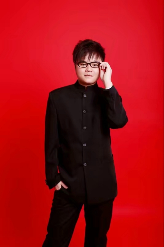 站在远处看童年的第一张照片--常州相亲服务中心