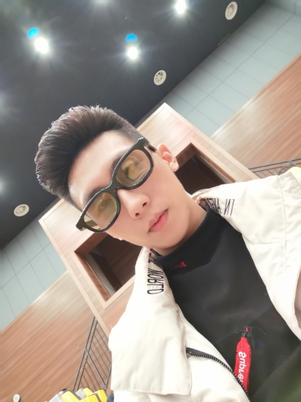 少年已不在年少的第一张照片--常州相亲服务中心