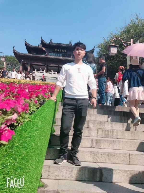 坦然的第二张照片--常州相亲服务中心