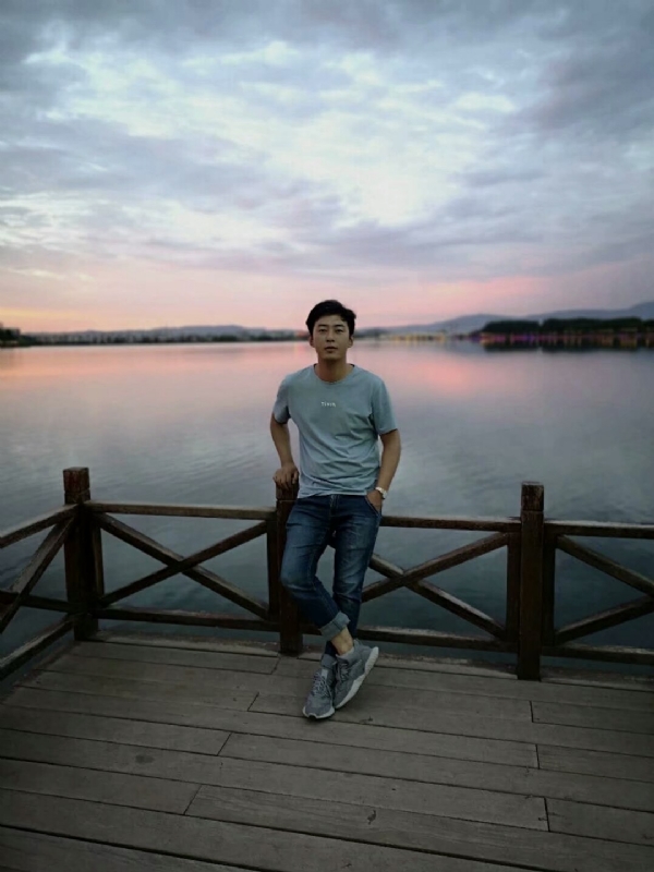 喂南墙我要撞你了的第一张照片--常州相亲服务中心