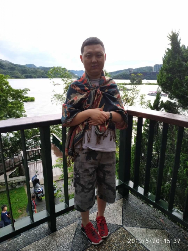 爱情里的俩个人的第一张照片--常州相亲服务中心