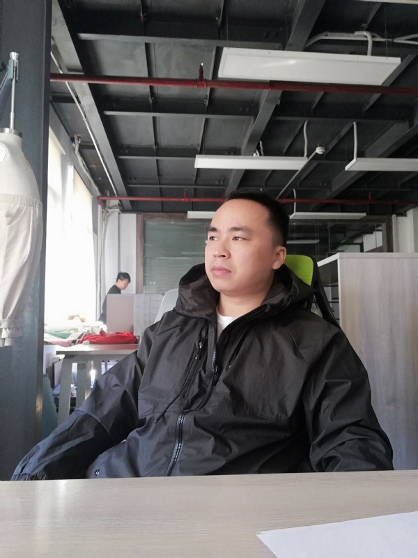 左眼皮跳跳的第一张照片--常州相亲服务中心