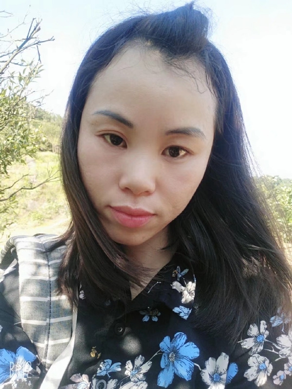 英英的第一张照片--常州相亲服务中心