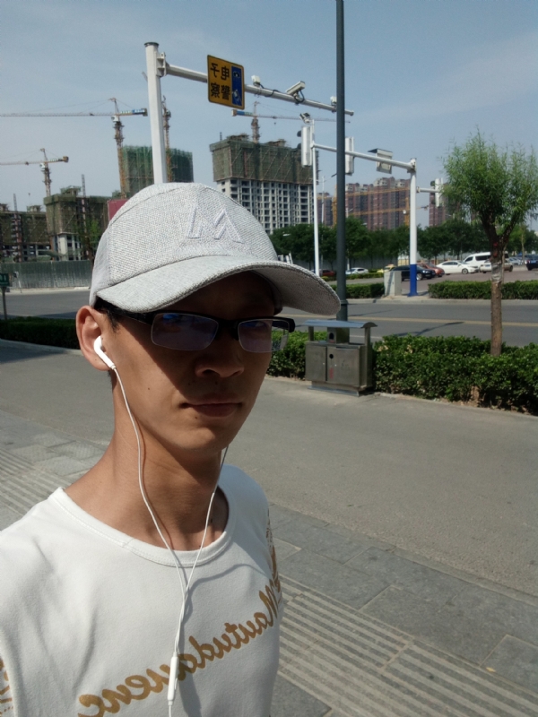 挥一挥手什么都没有的第一张照片--常州相亲服务中心