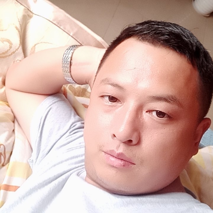 忘世情的第一张照片--常州相亲服务中心