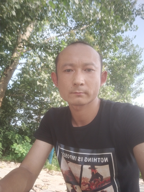 80大叔的第二张照片--常州相亲服务中心