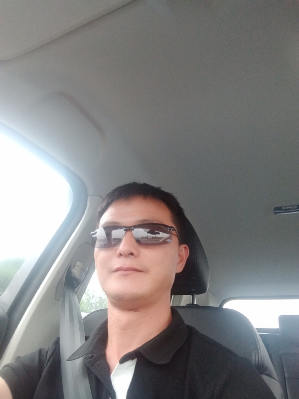 孤独的男人的第二张照片--常州相亲服务中心