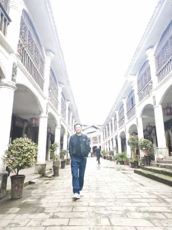 斌哥哥的第一张照片--常州相亲服务中心