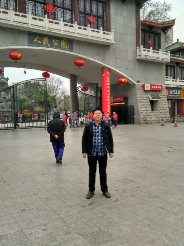 在奋斗的第一张照片--常州相亲服务中心