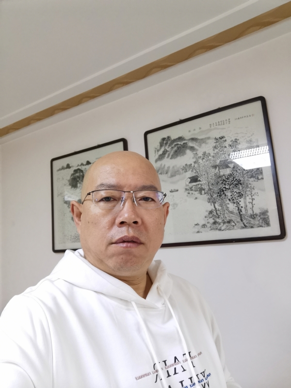 光头博士的第一张照片--常州相亲服务中心