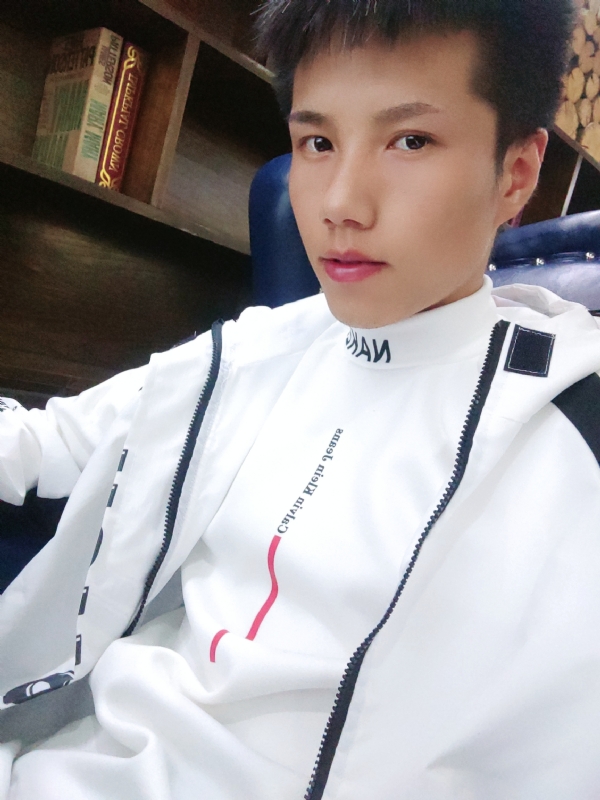 梁辞的第二张照片--常州相亲服务中心