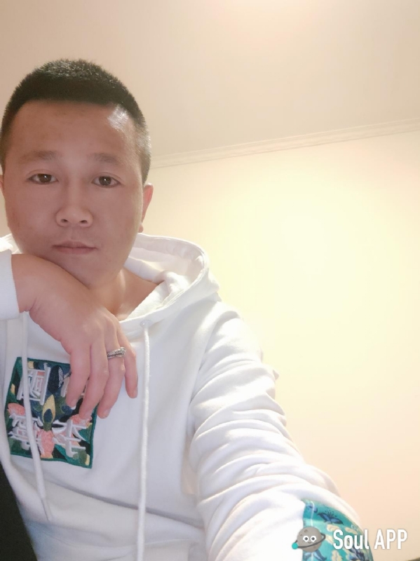 Away的第一张照片--常州相亲服务中心