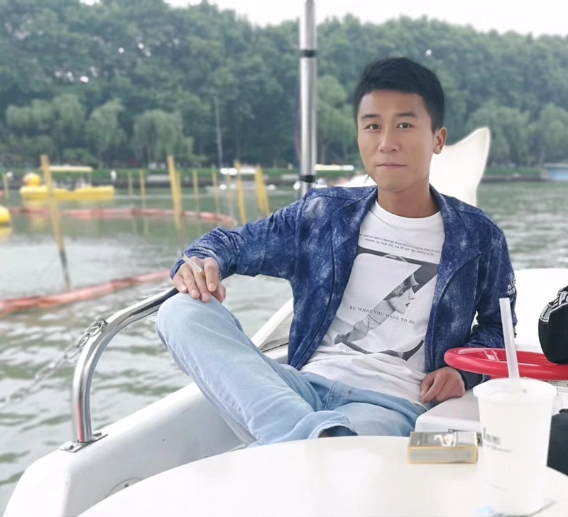 小熊微品的第一张照片--常州相亲服务中心