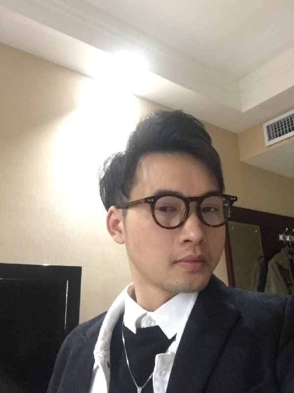 曾亮的第二张照片--常州相亲服务中心