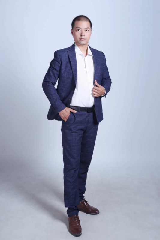 努力的青年的第一张照片--常州相亲服务中心