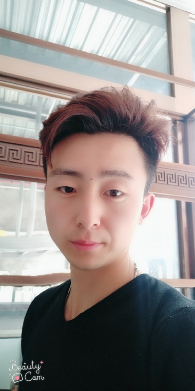 拼命微笑的第二张照片--常州相亲服务中心