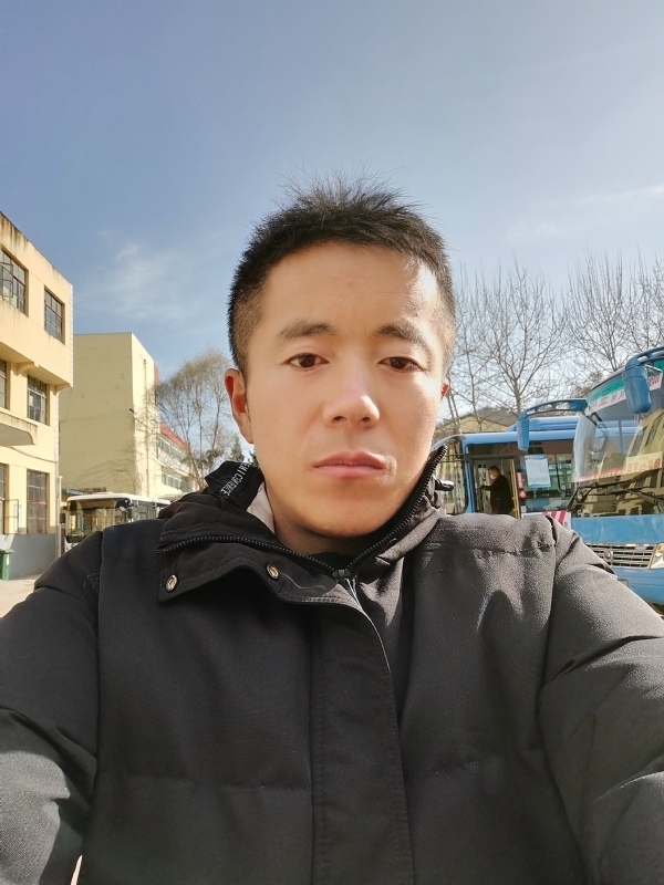 孤独的云的第三张照片--常州相亲服务中心