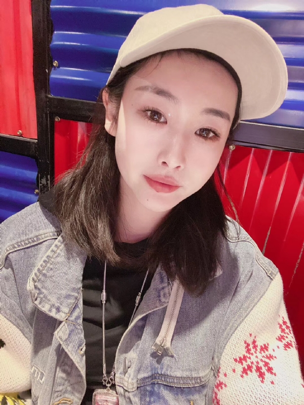 玲珑的第一张照片--常州相亲服务中心