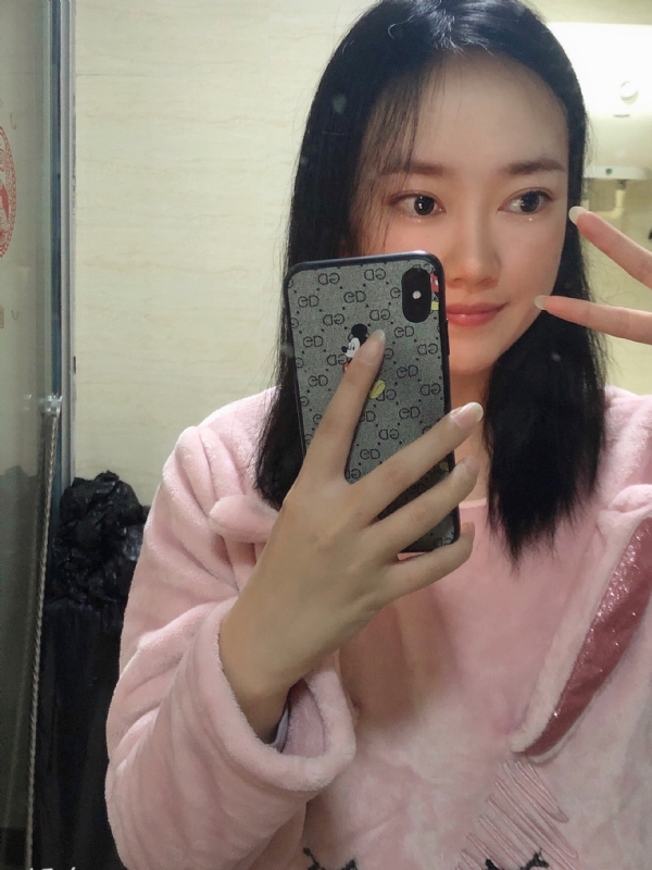 叶落知秋的第一张照片--常州相亲服务中心