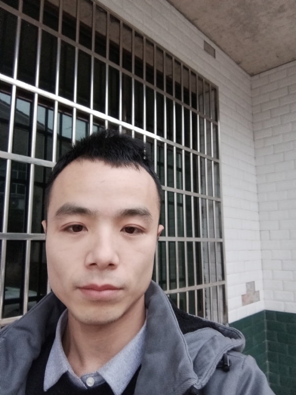 笑得那么开心的第三张照片--常州相亲服务中心