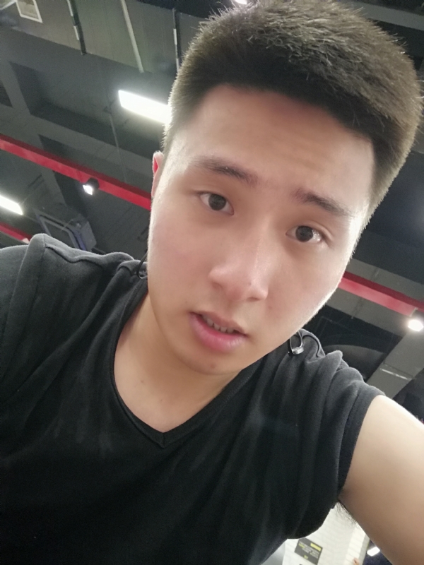 江南的雨的第一张照片--常州相亲服务中心