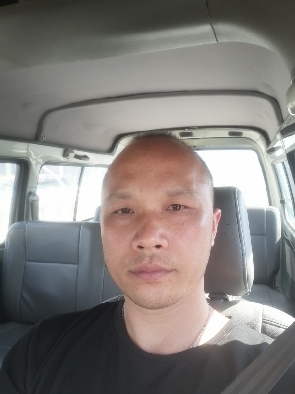 新旺丁的第一张照片--常州相亲服务中心