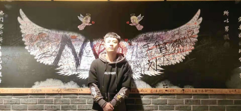 水彩画师的第一张照片--常州相亲服务中心