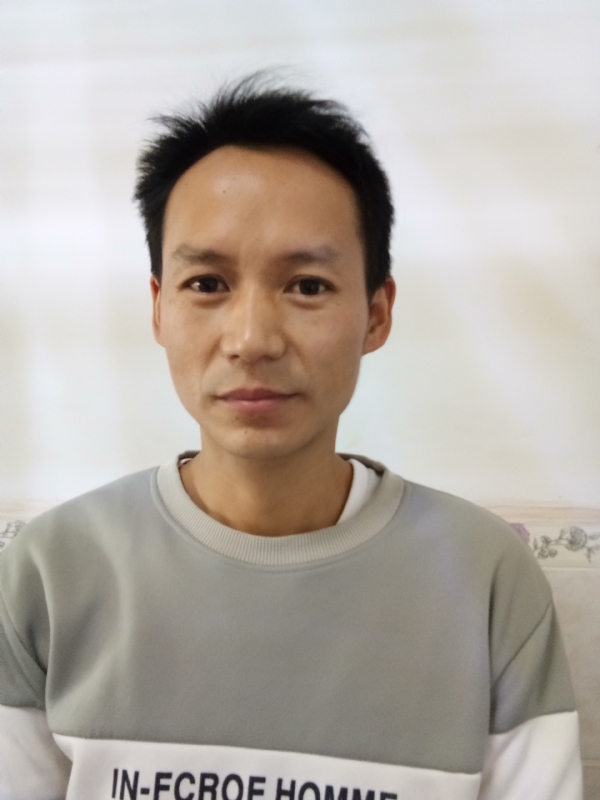 单亲爸爸的第一张照片--常州相亲服务中心