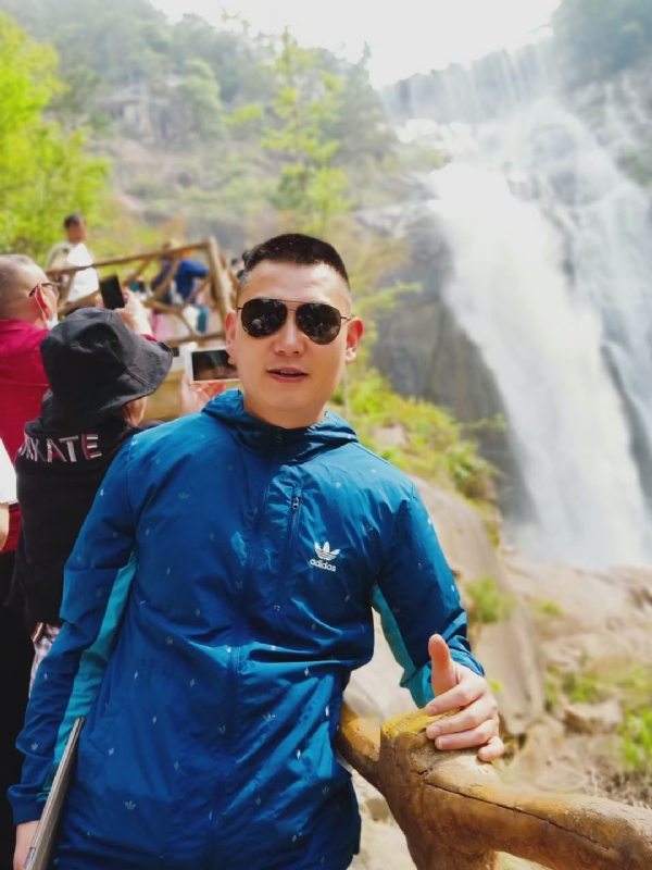 钟爱一生的第一张照片--常州相亲服务中心