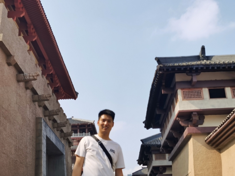 咸鱼不闲的第二张照片--常州相亲服务中心