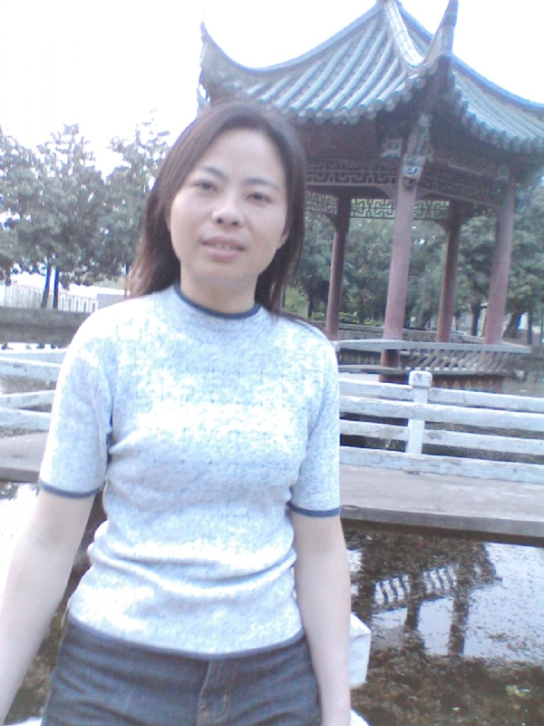 小草的第二张照片--常州相亲服务中心