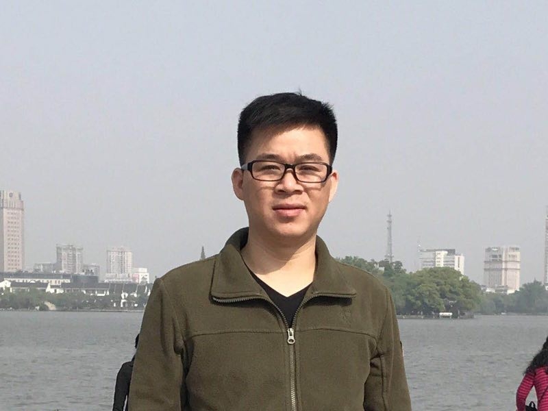 孔雀鱼的第一张照片--常州相亲服务中心