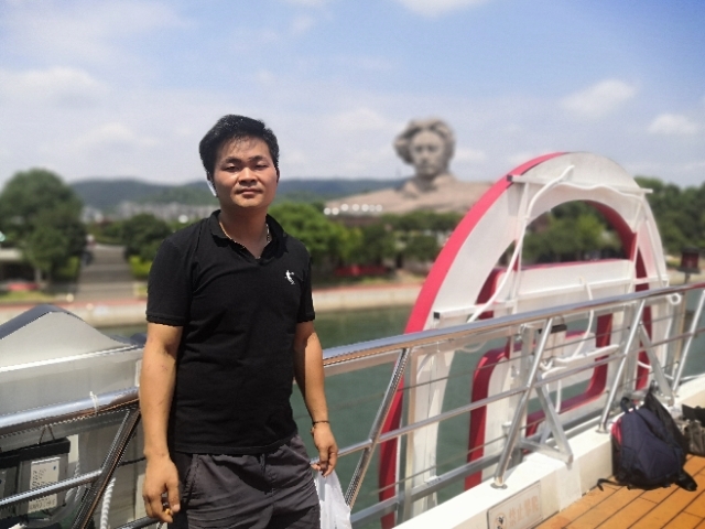 龙的传人的第一张照片--常州相亲服务中心