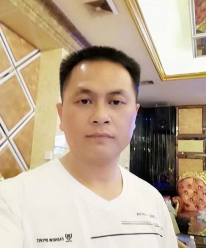 小梁的第二张照片--常州相亲服务中心