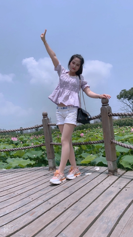 秋水伊人的第三张照片--常州相亲服务中心