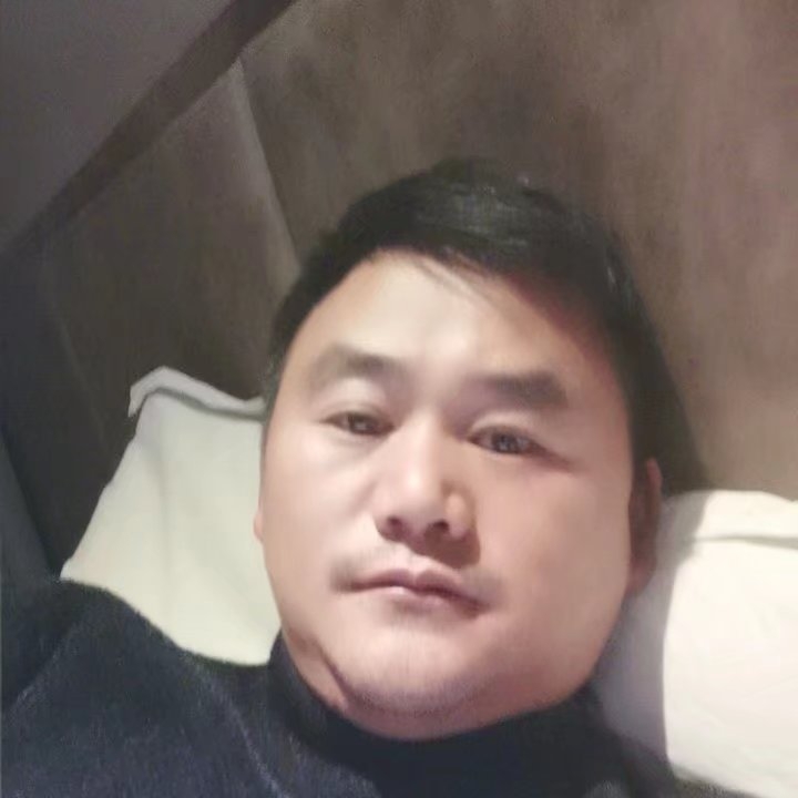 奔跑的第四张照片--常州相亲服务中心