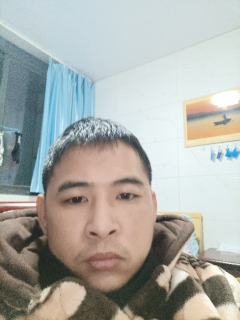 寂寞的第二张照片--常州相亲服务中心