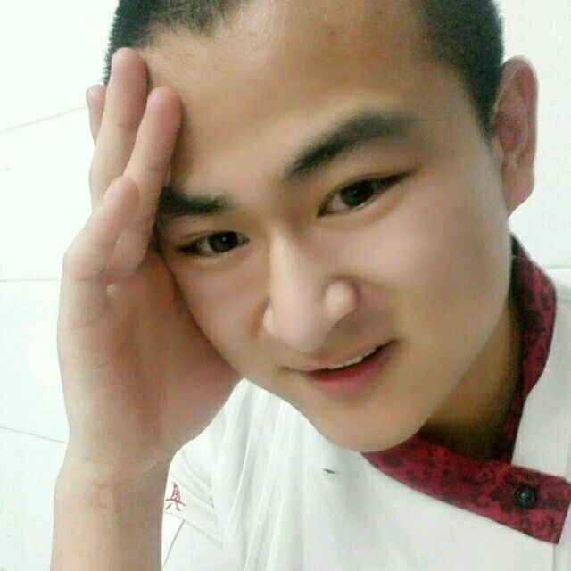 人潮拥挤的第一张照片--常州相亲服务中心