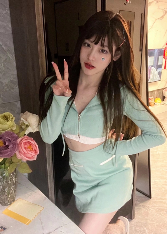 丹Dan的第一张照片--常州相亲服务中心