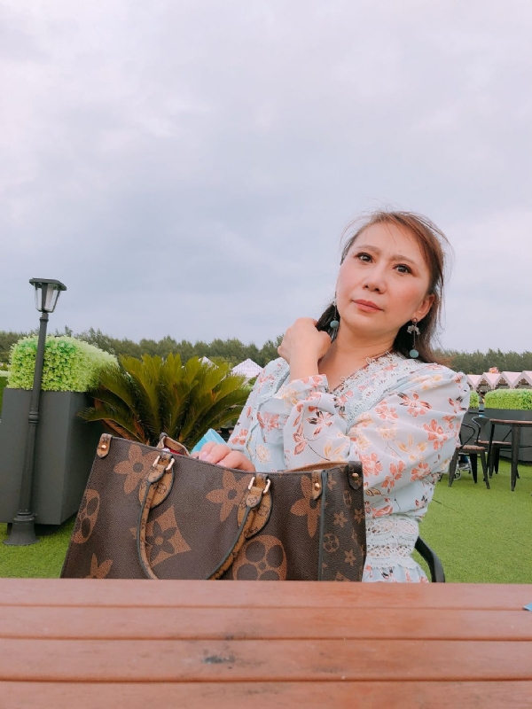 鸿运来的第一张照片--常州相亲服务中心