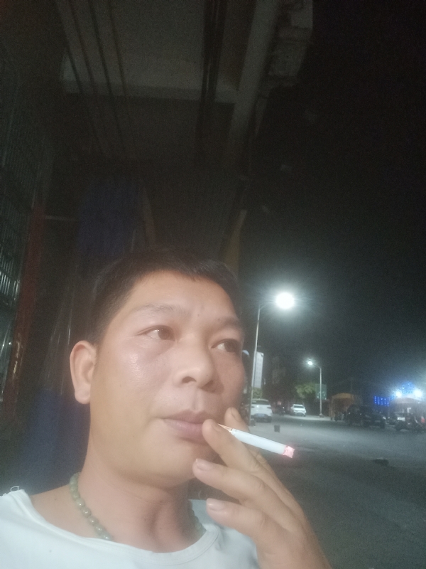 善解人意的第一张照片--常州相亲服务中心