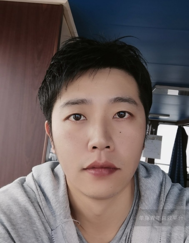 不太帅的男人的第二张照片--常州相亲服务中心