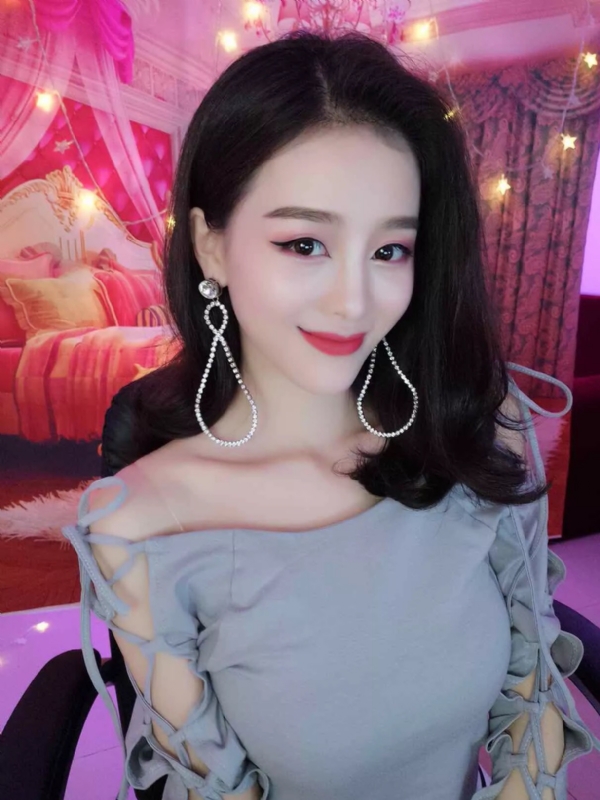 Cici的第三张照片--常州相亲服务中心