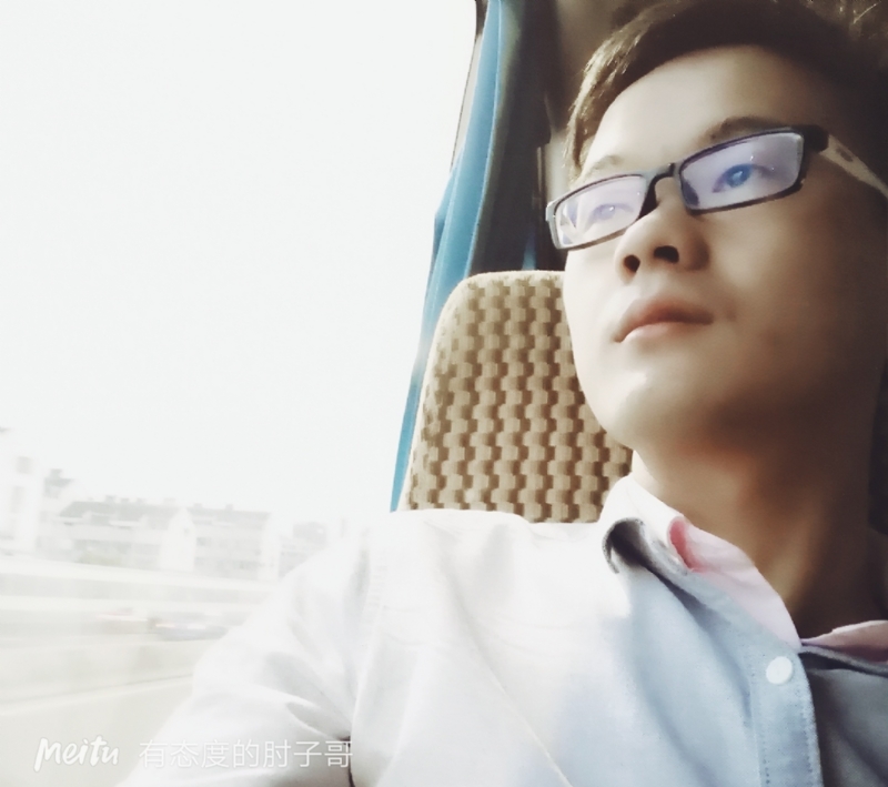 尹骏的第三张照片--常州相亲服务中心