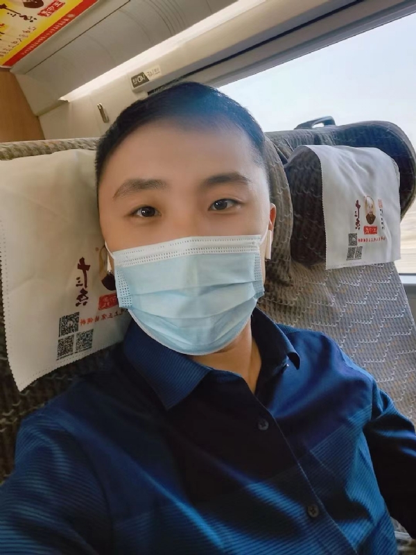 孤独的小屁猪的第二张照片--常州相亲服务中心