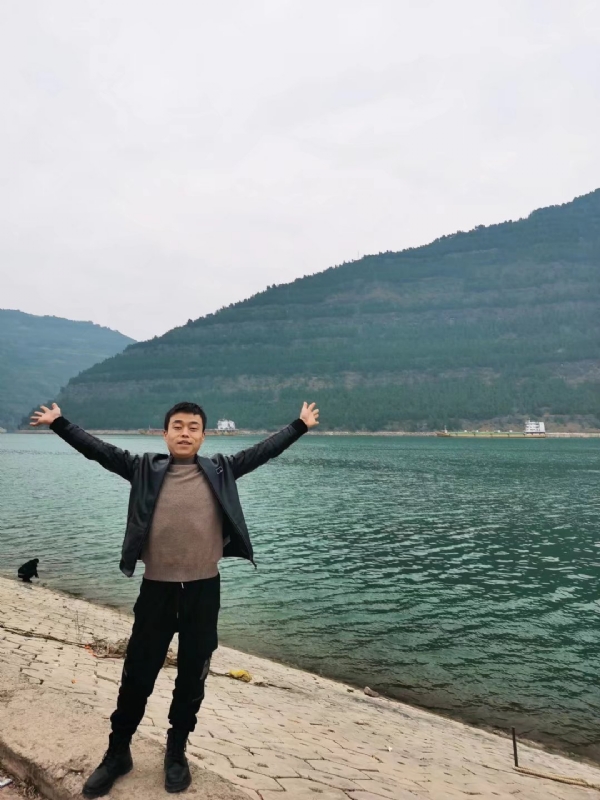 寂寞的风的第一张照片--常州相亲服务中心