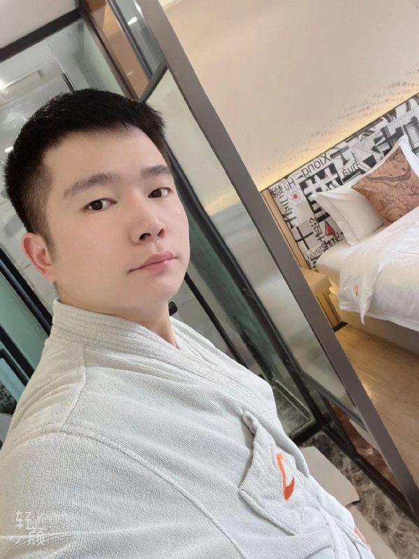 绿帽的第一张照片--常州相亲服务中心